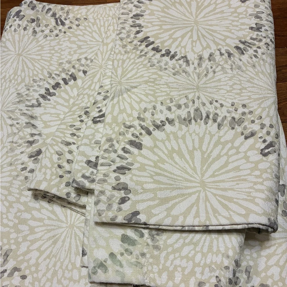 Floral Patterned Curtains 36.5” W x 82” L